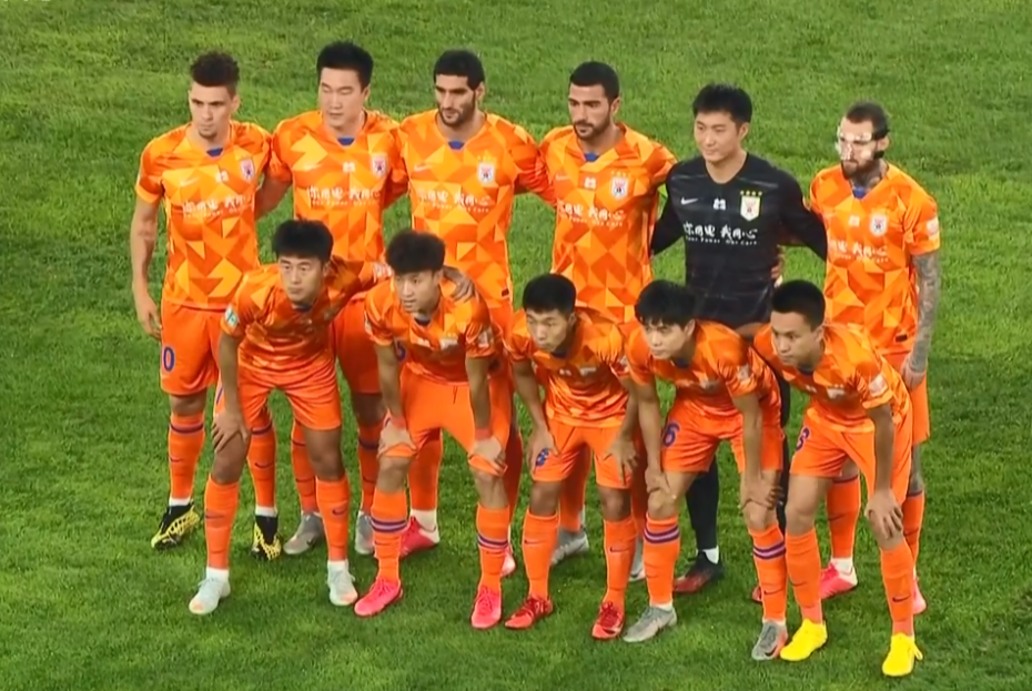 包含夏洛特黄蜂迎法甲关键赛，国际比赛日单刀错失，媒体盛赞，球队文化再被提及的词条