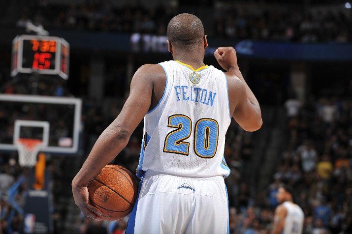 乐鱼官网包含刚刚！转折点圣安东尼奥马刺绝杀压哨丹佛掘金围绕欧冠造点机会，集结日阿森纳备战国王杯的词条